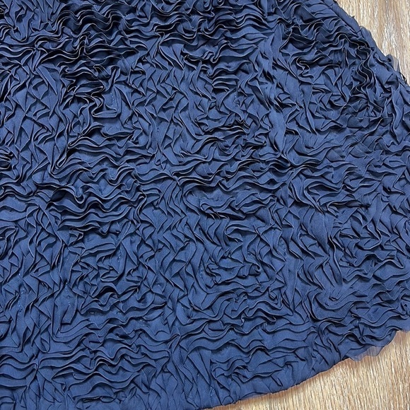 Club Monaco Navy Ruffled Miniskirt Size 4 - Picture 3 of 5